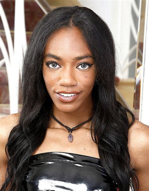 chanel skye pics
